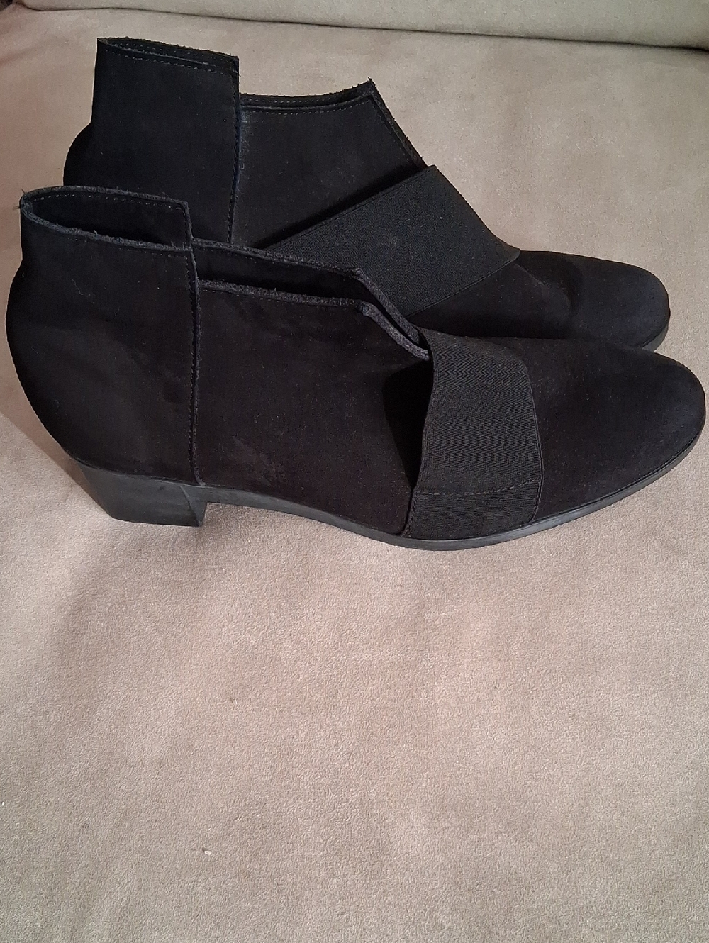 Arche Black Nubuck Suede Ankle Boot Unusual Heel Subtle Logo 8 Made In France